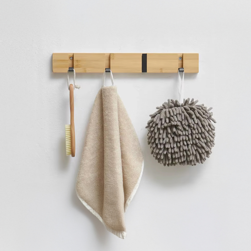 Porte-manteau mural rétractable - 4 crochets - Bois