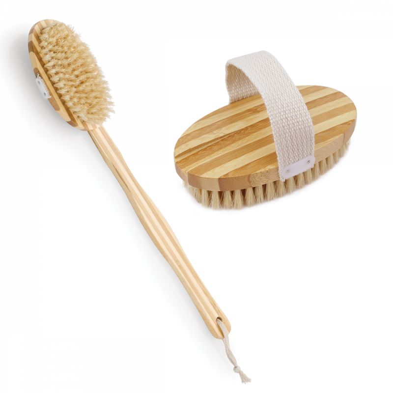 Brosse avec poils - Long manche en bois - 33 cm